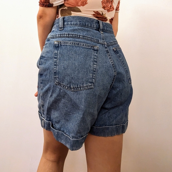 Denim Mom Shorts - Picture 3 of 7